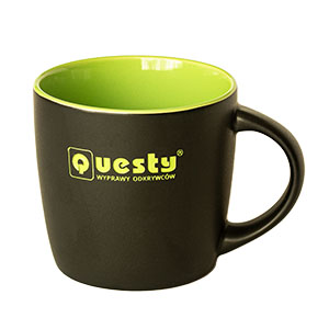 Kubek czarny z logo Questy